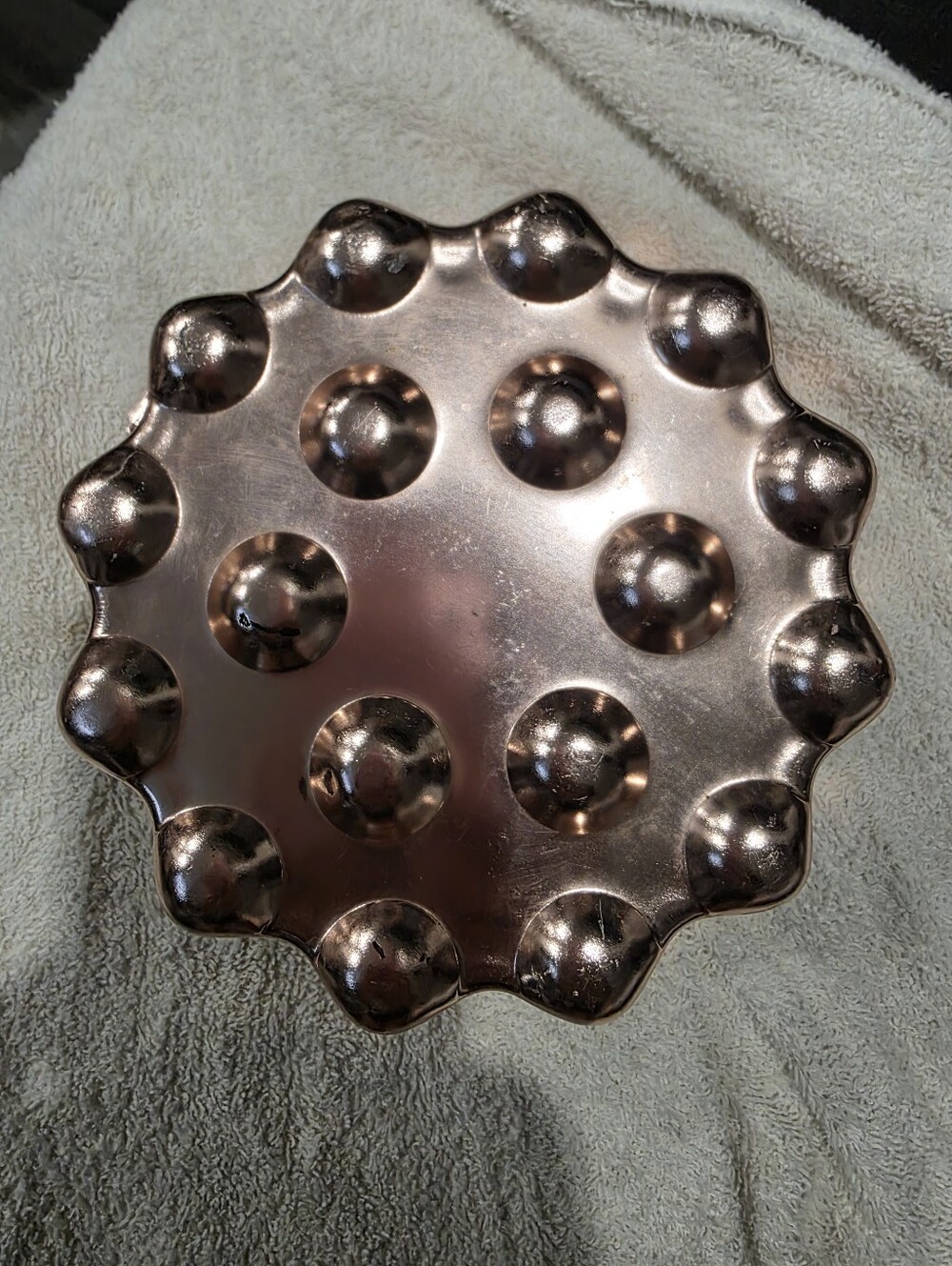 Copper-Tone 12-Cup Jello Mold Baking Pan